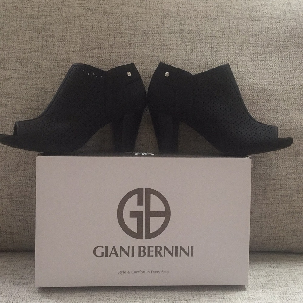 Giani Bernini Women’s Shoes